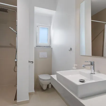 Peace House Lourinha (Lisbon)