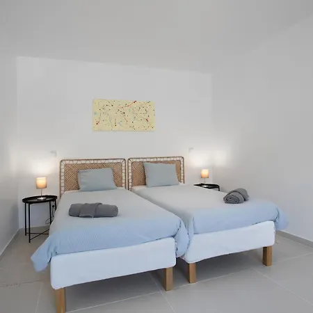 Peace House * Lourinha (Lisbon)