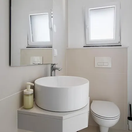 Peace House Lourinha (Lisbon)