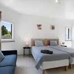 Peace House Βίλα